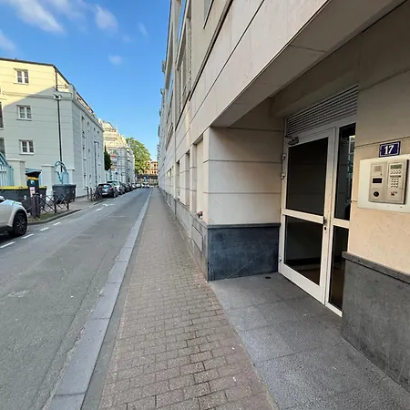 F2 Calme Et Lumineux Avec Balcon Au Coeur Du Vieux * Lille