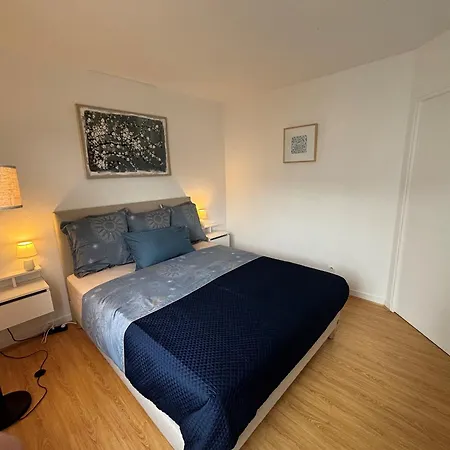 F2 Calme Et Lumineux Avec Balcon Au Coeur Du Vieux
