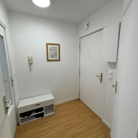 F2 Calme Et Lumineux Avec Balcon Au Coeur Du Vieux Lille