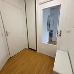 F2 Calme Et Lumineux Avec Balcon Au Coeur Du Vieux *