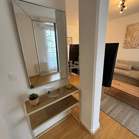 F2 Calme Et Lumineux Avec Balcon Au Coeur Du Vieux Apartment Lille