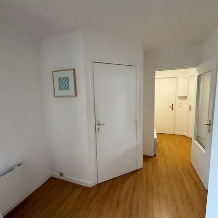 شقة F2 Calme Et Lumineux Avec Balcon Au Coeur Du Vieux *