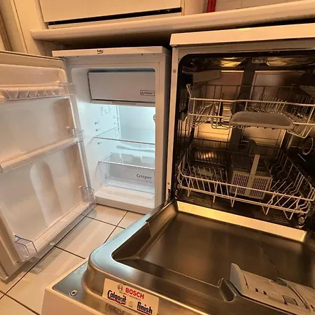 F2 Calme Et Lumineux Avec Balcon Au Coeur Du Vieux Apartamento Lila